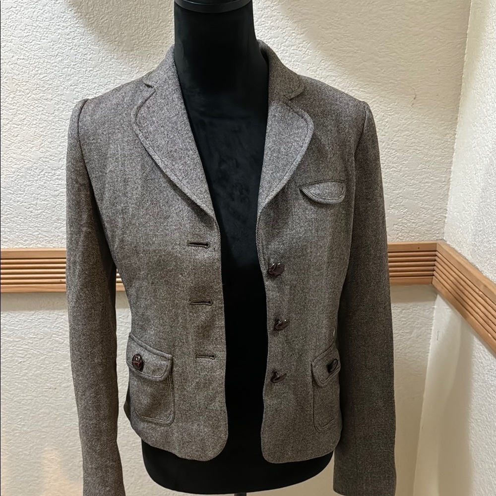 Banana Republic Size 2 Brown button down Blazer!! - Picture 11 of 14